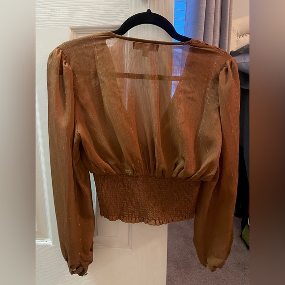 NWOT Lulu’s long sleeve top XS - Picture 4 of 5